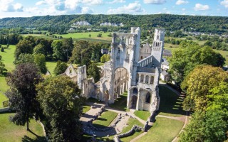 jumieges-abbey